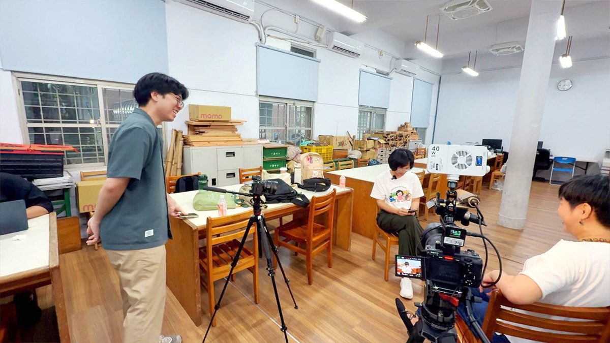 蘇巧慧在家排行老大，也很會照顧人，久而久之，辦公室裡成員都叫她「大姐」。