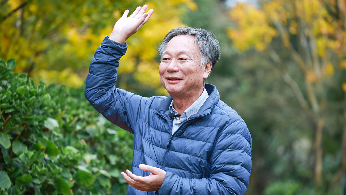 TVBS氣象顧問鄭明典提到整個海洋都熱了起來。