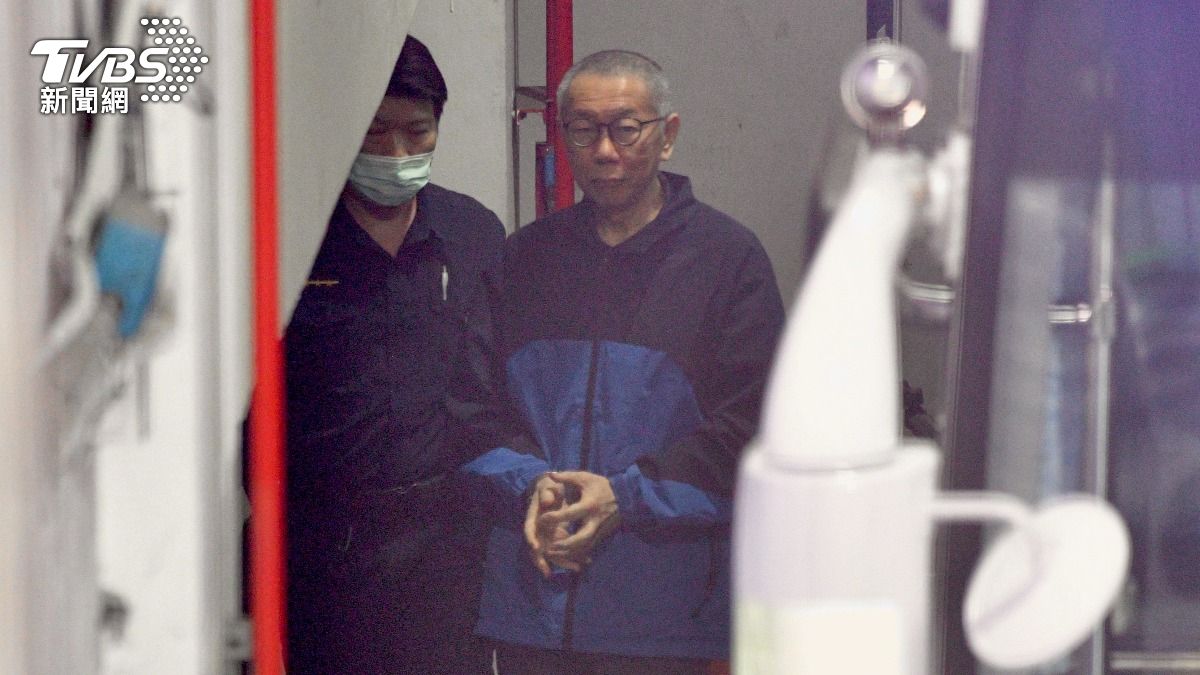 賴執政周年專輯/柯文哲涉入京華城以及政治獻金案遭押。